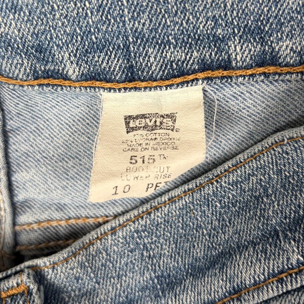 Levi's 515 Bootcut Jeans Women's 10P Blue Light Wash Lower Rise Angel Heart Y2K - Picture 9 of 10